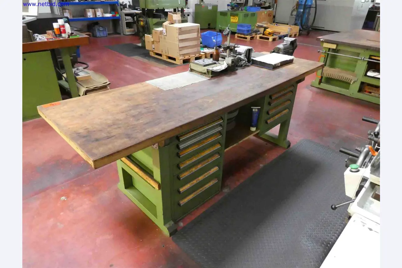 Machines for the production of precise metal components using CNC turning and CNC milling-11