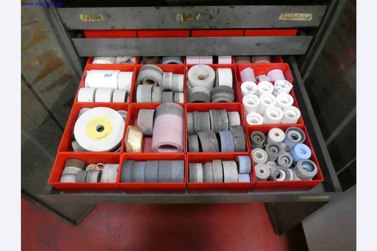 Machines for the production of precise metal components using CNC turning and CNC milling-15