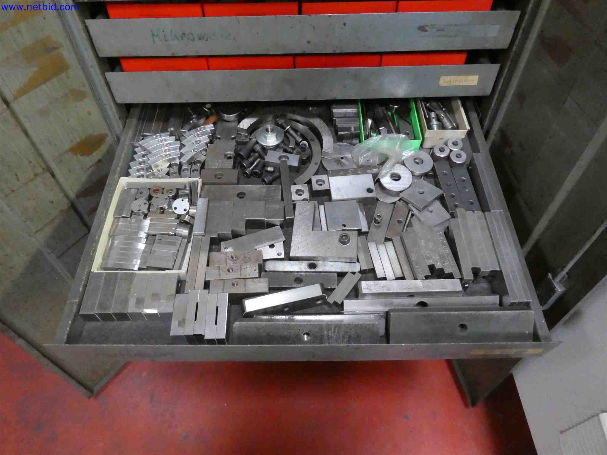 Machines for the production of precise metal components using CNC turning and CNC milling-16