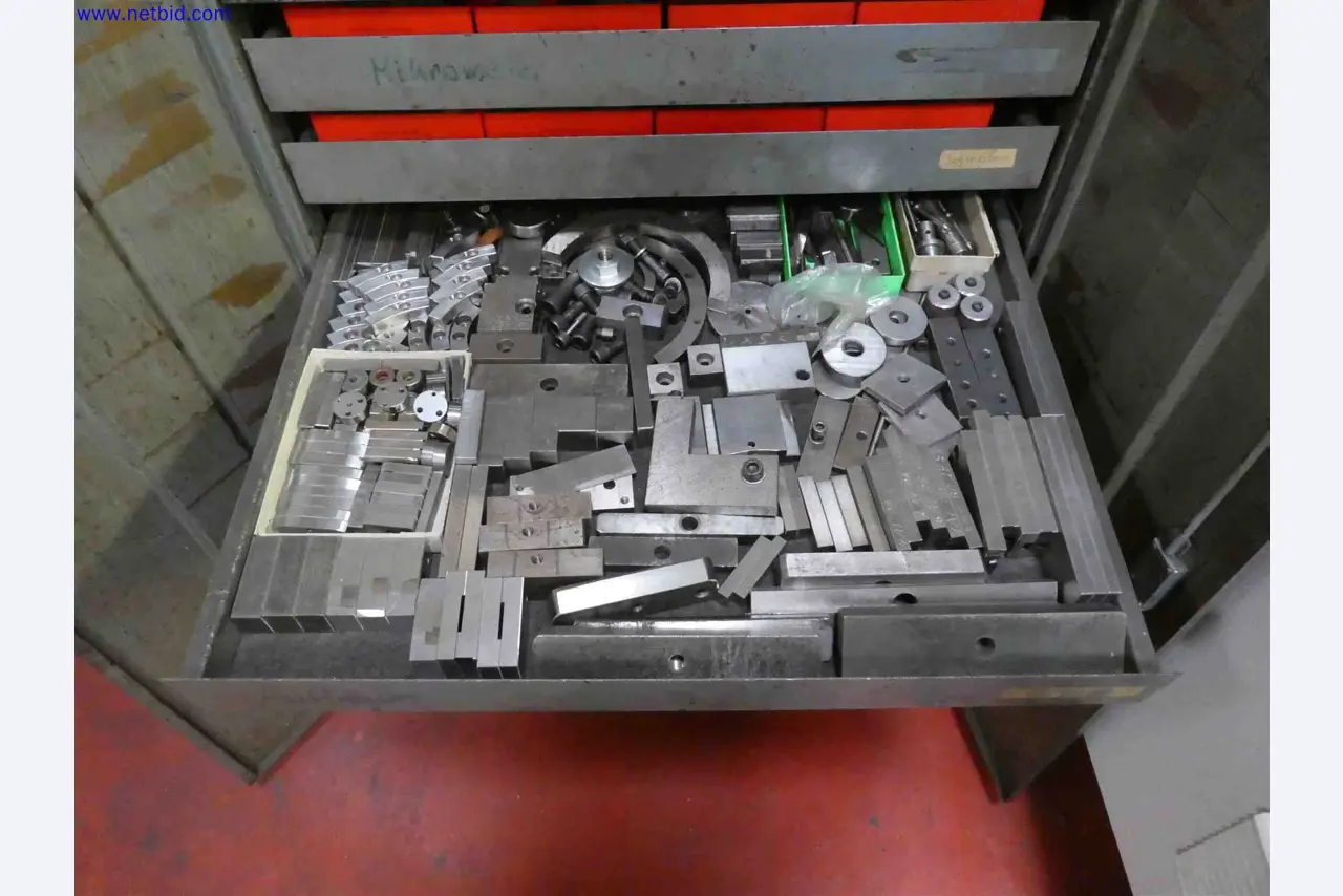 Machines for the production of precise metal components using CNC turning and CNC milling-16