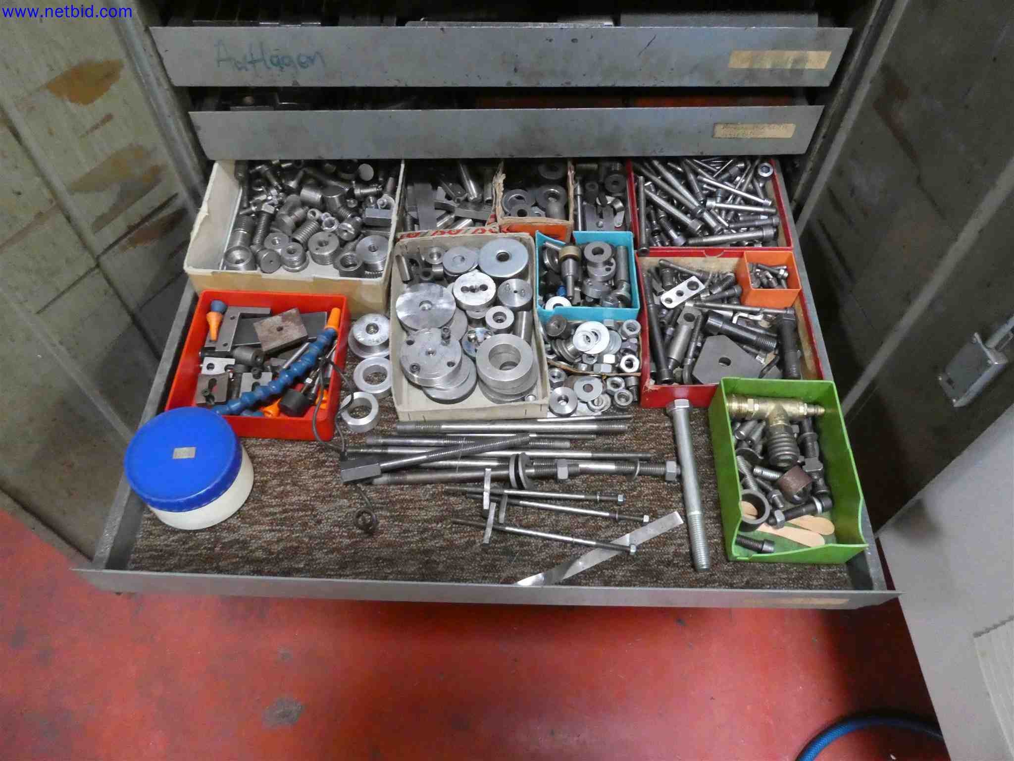 Machines for the production of precise metal components using CNC turning and CNC milling-18