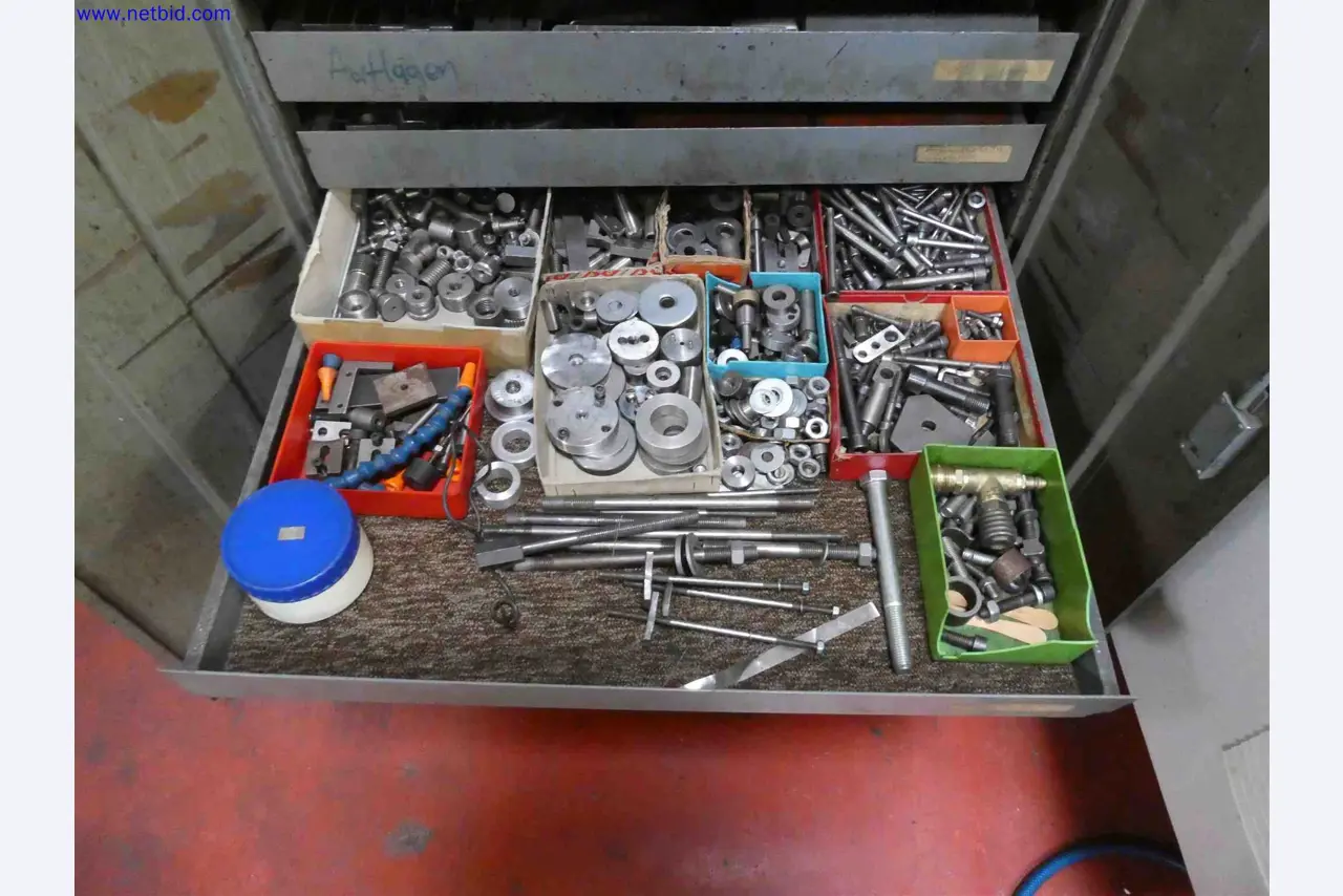 Machines for the production of precise metal components using CNC turning and CNC milling-18