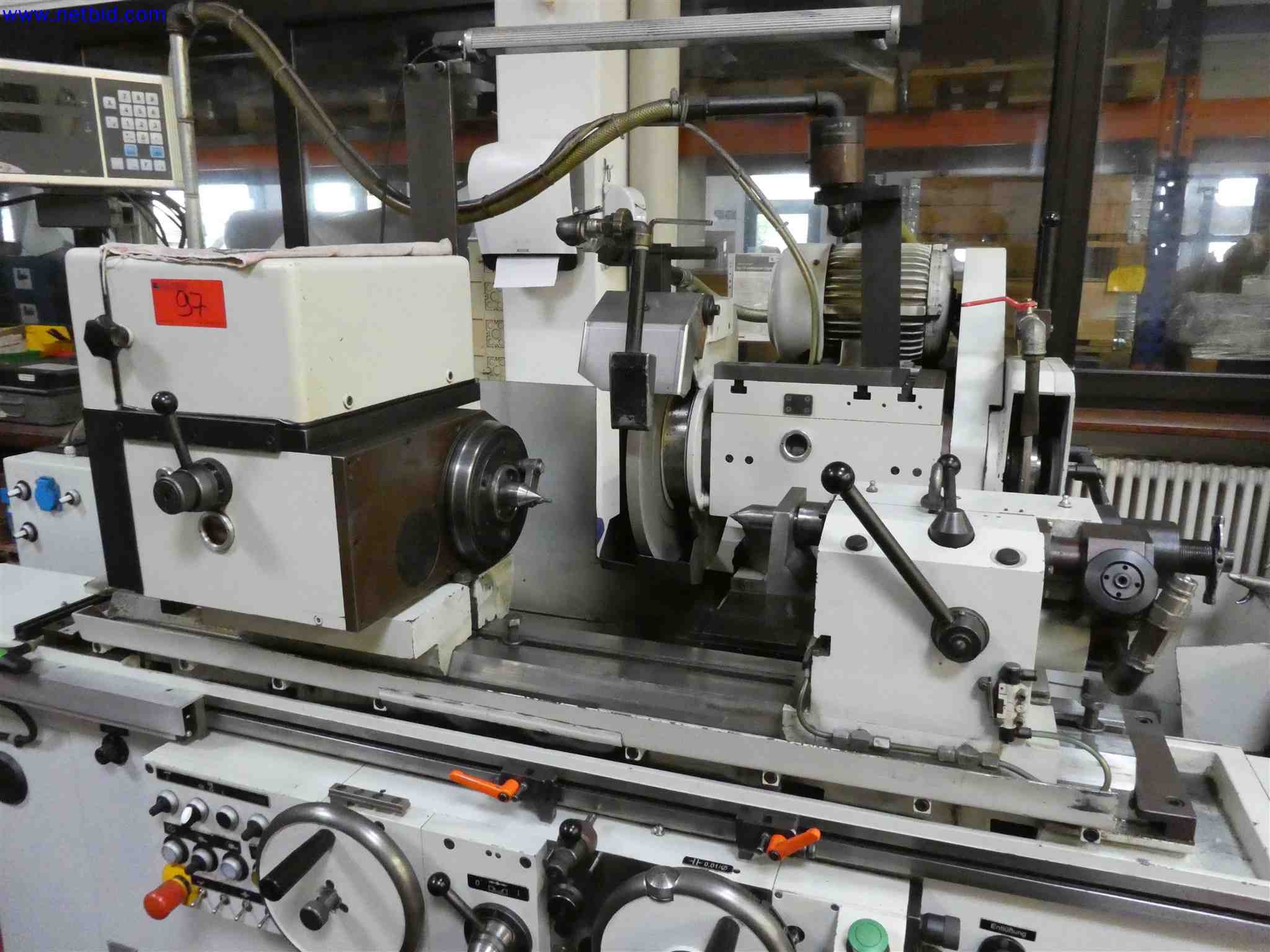 Machines for the production of precise metal components using CNC turning and CNC milling-3