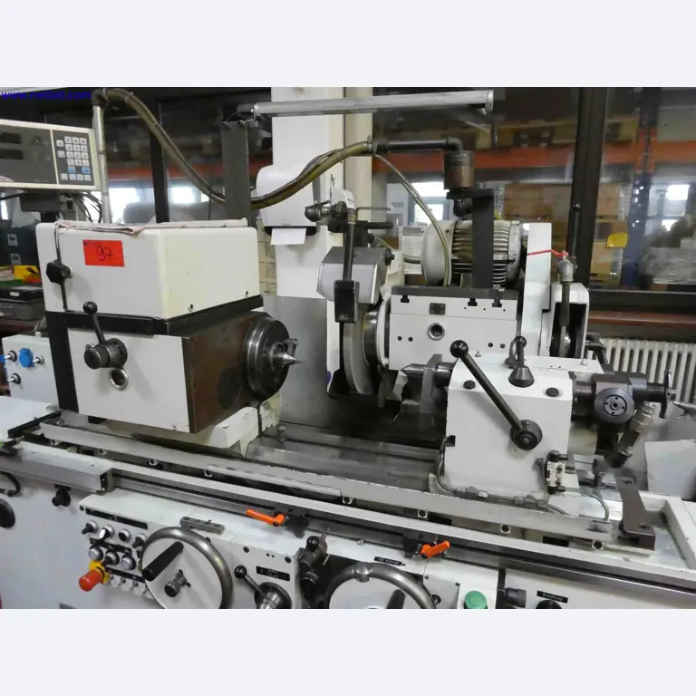 Machines for the production of precise metal components using CNC turning and CNC milling-3