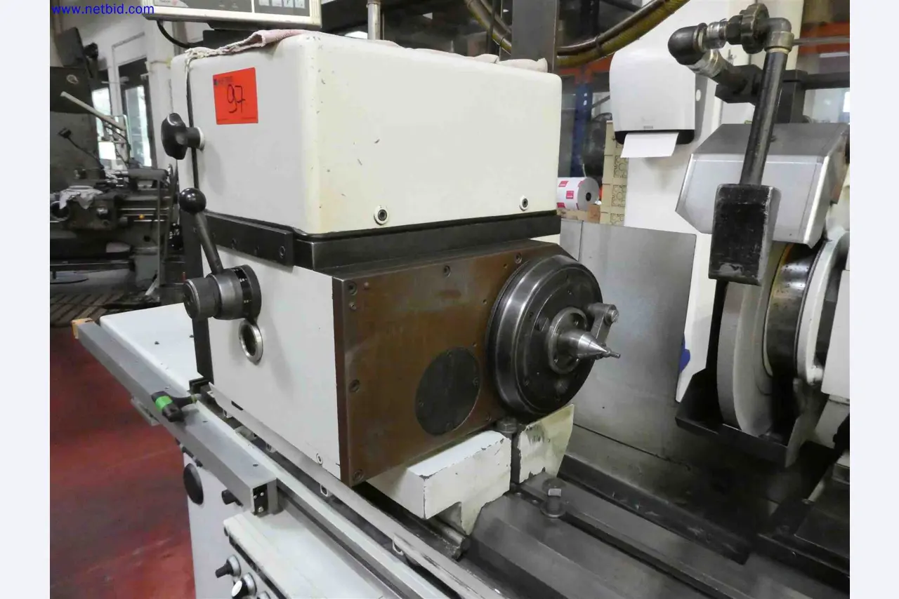 Machines for the production of precise metal components using CNC turning and CNC milling-4