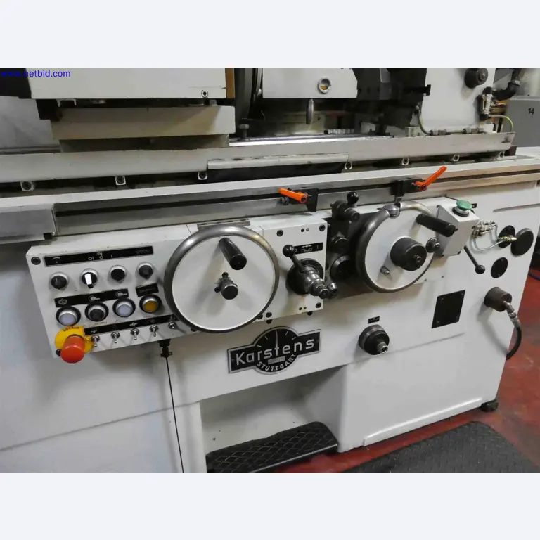 Machines for the production of precise metal components using CNC turning and CNC milling-7