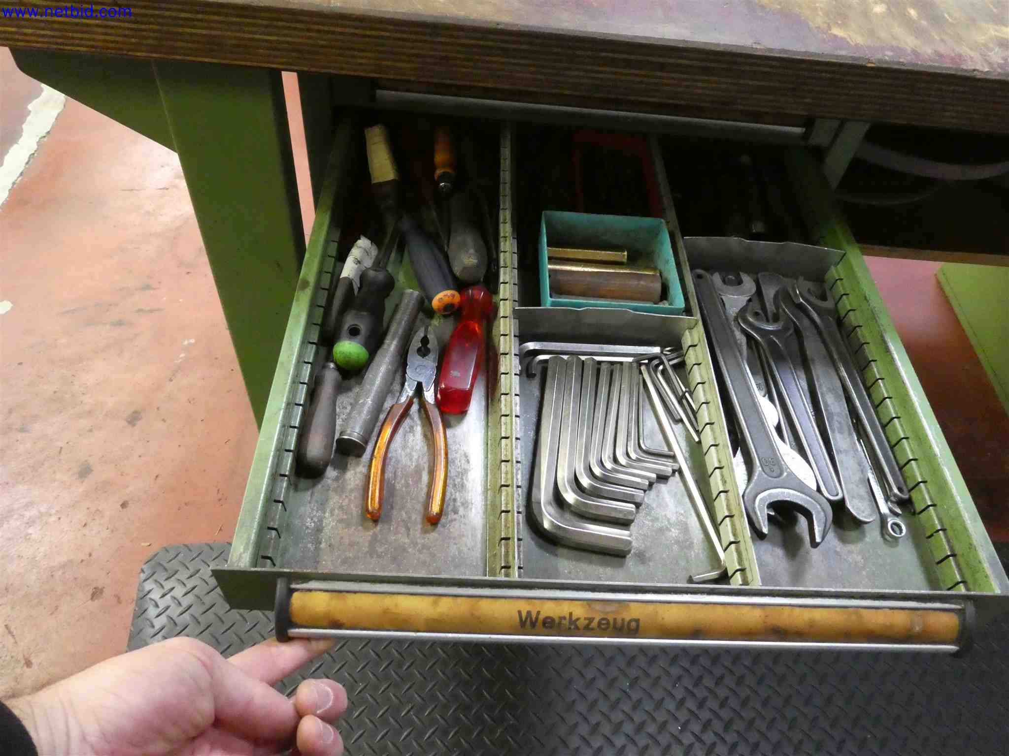 Machines for the production of precise metal components using CNC turning and CNC milling-13