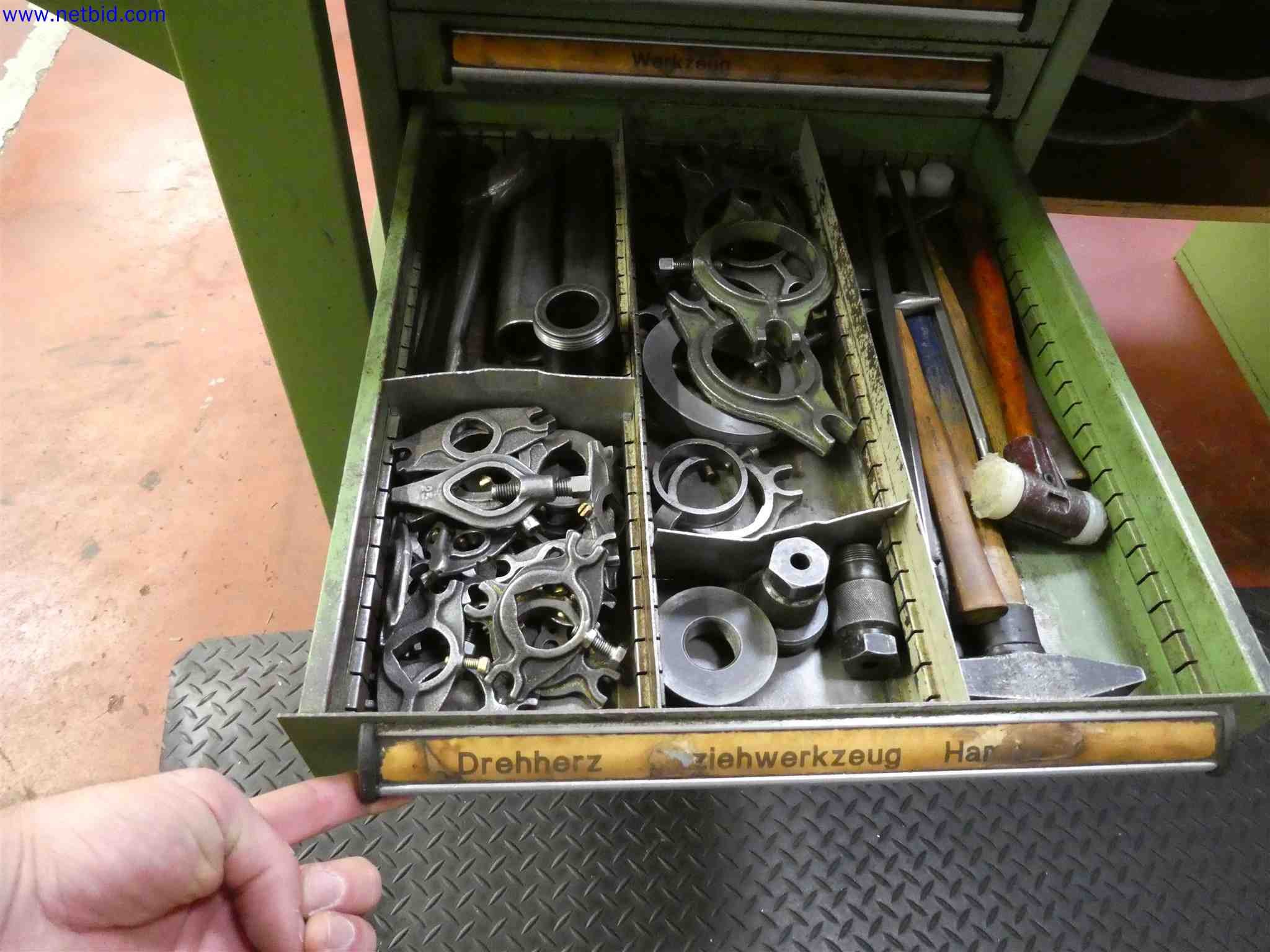 Machines for the production of precise metal components using CNC turning and CNC milling-14