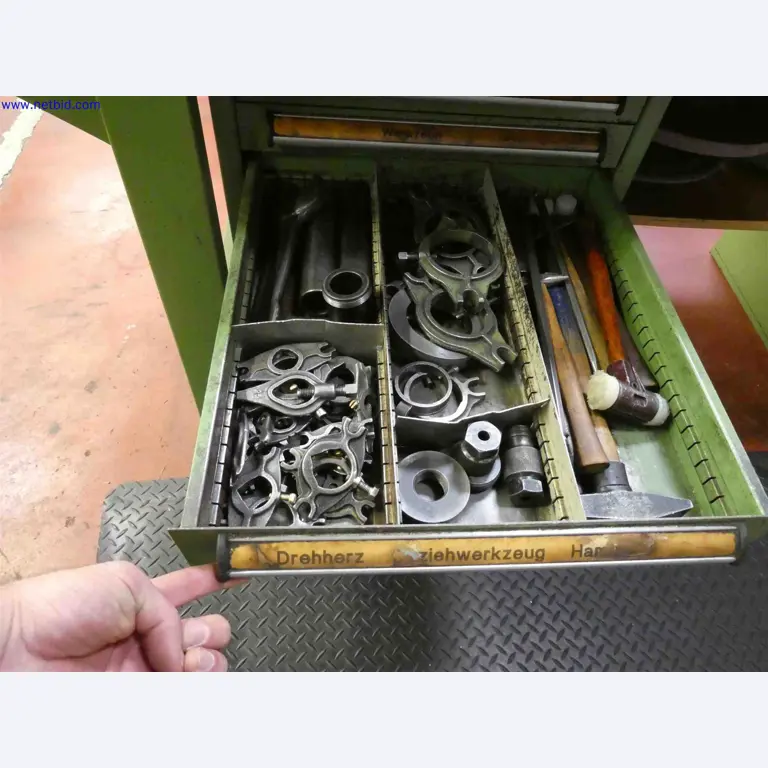 Machines for the production of precise metal components using CNC turning and CNC milling-14