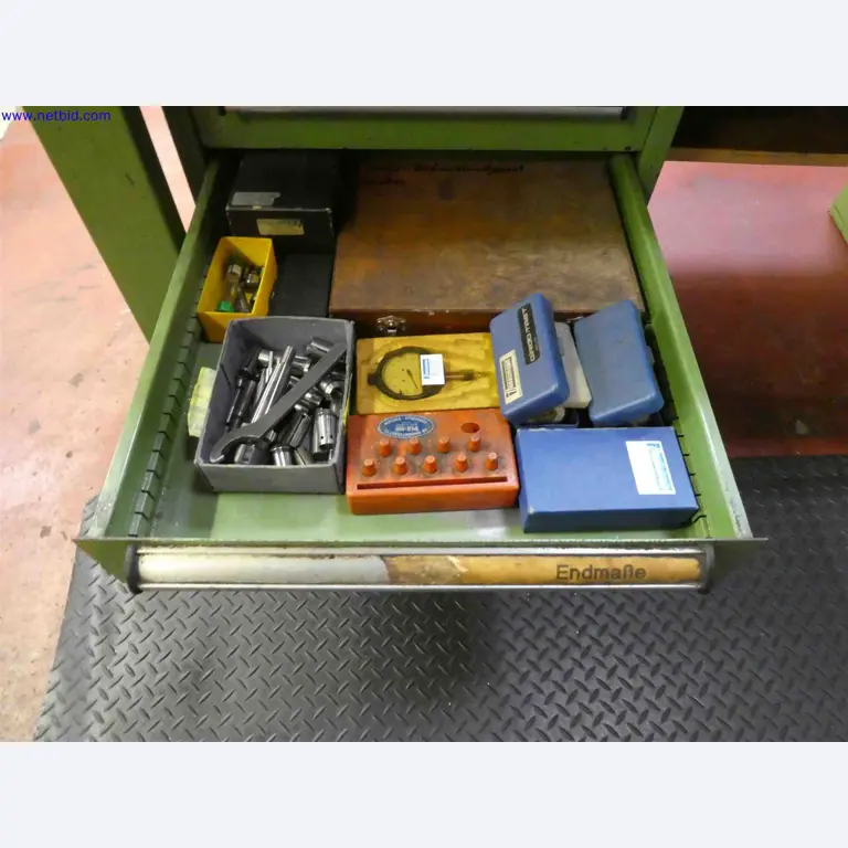 Machines for the production of precise metal components using CNC turning and CNC milling-15