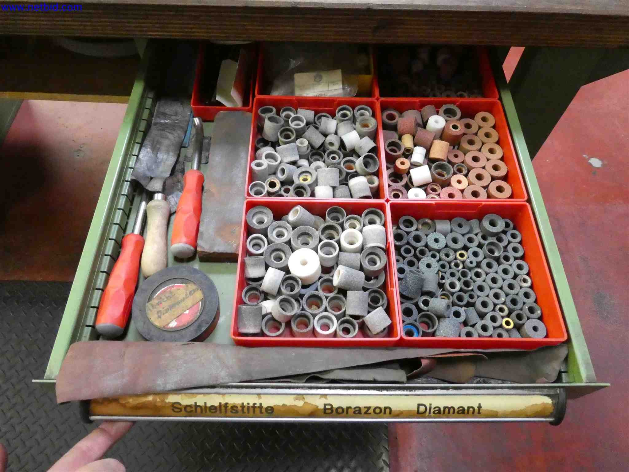 Machines for the production of precise metal components using CNC turning and CNC milling-19