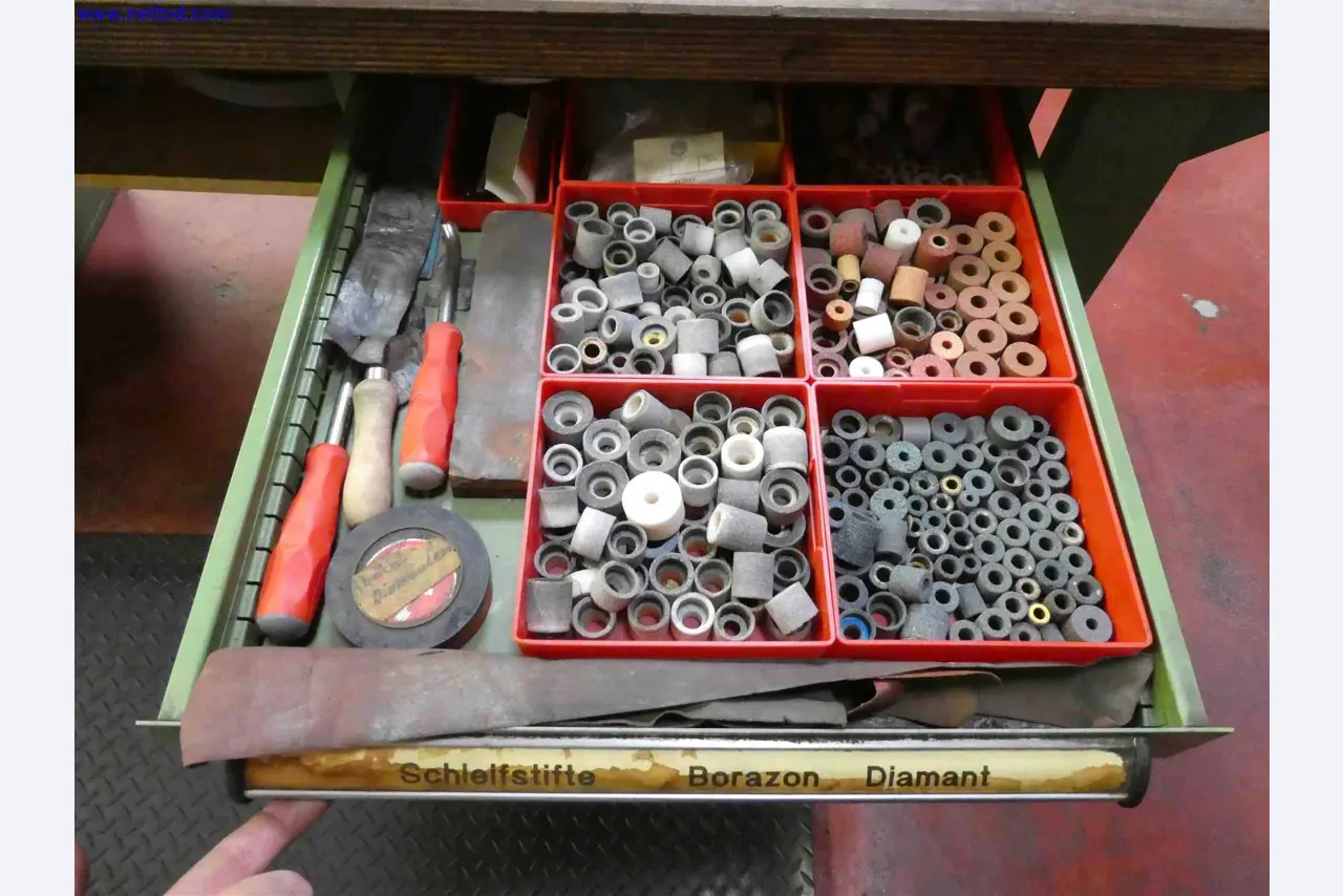 Machines for the production of precise metal components using CNC turning and CNC milling-19