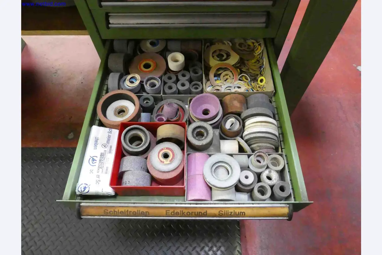 Machines for the production of precise metal components using CNC turning and CNC milling-22