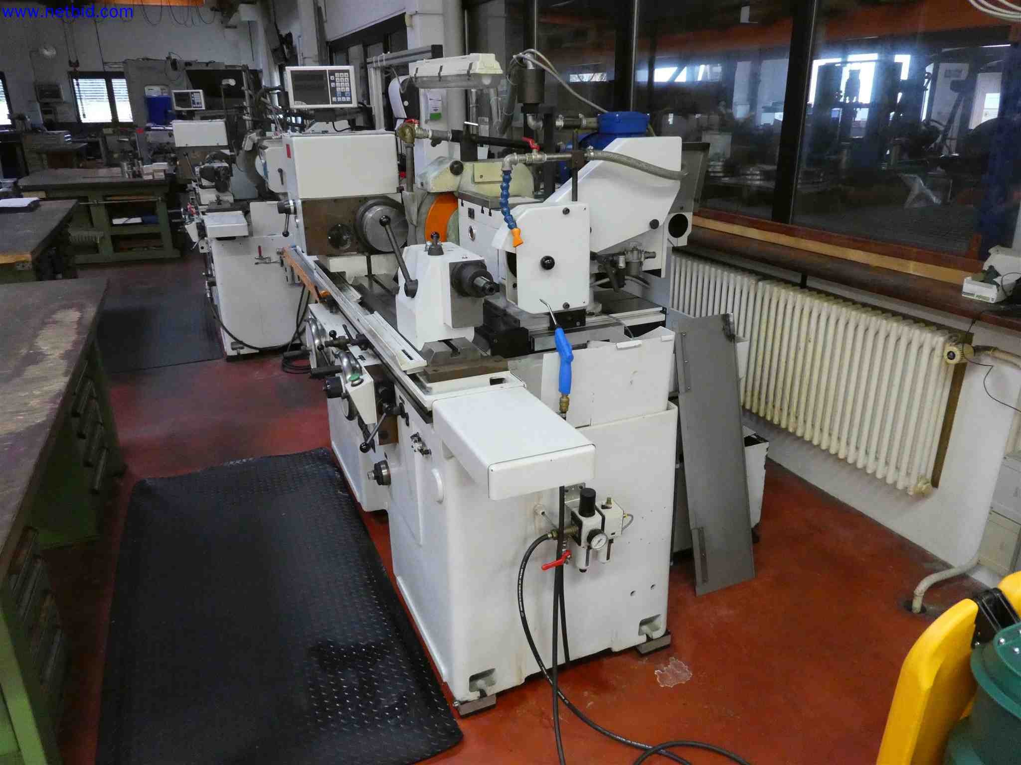 Machines for the production of precise metal components using CNC turning and CNC milling-4