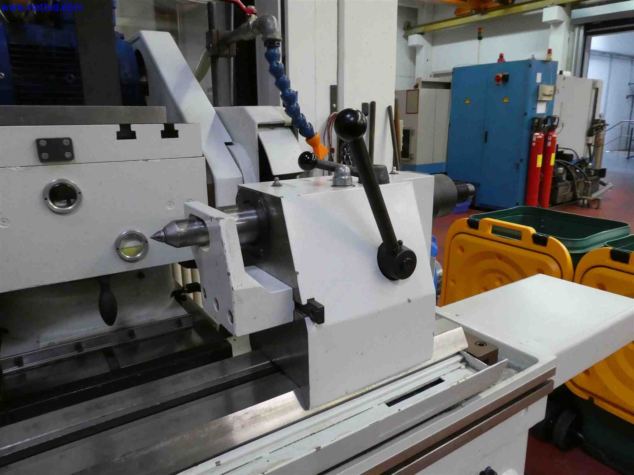Machines for the production of precise metal components using CNC turning and CNC milling-8
