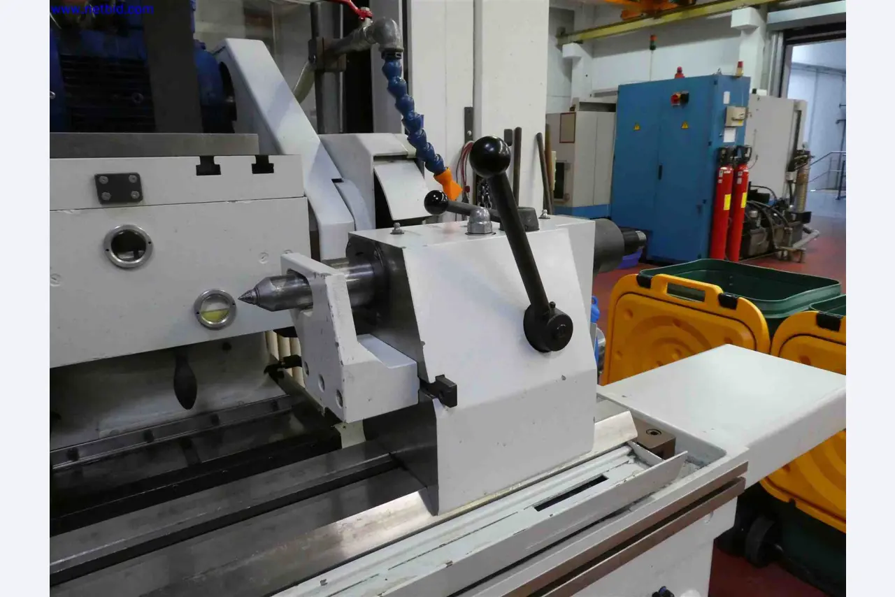 Machines for the production of precise metal components using CNC turning and CNC milling-8