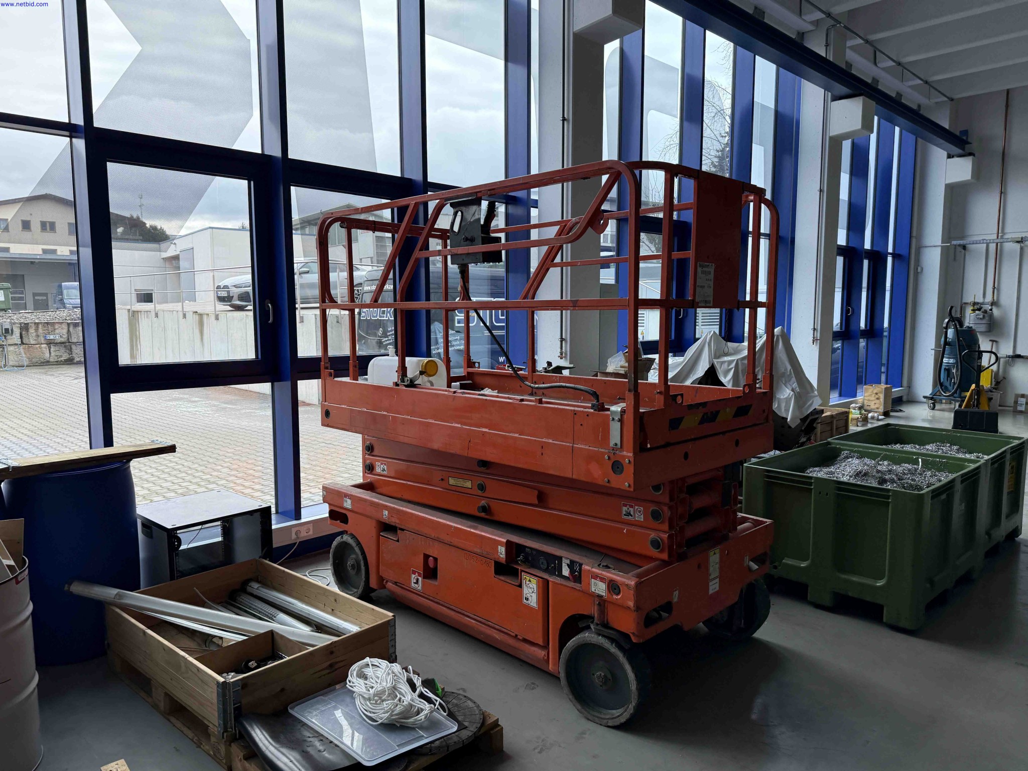 Machines for the production of precise metal components using CNC turning and CNC milling-1