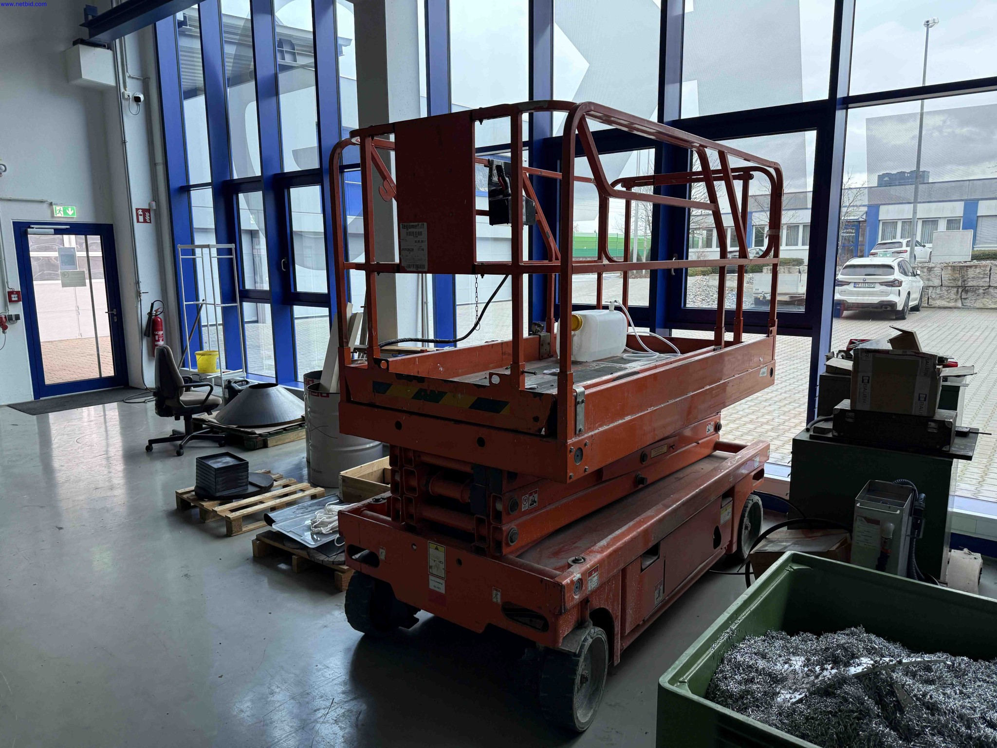 Machines for the production of precise metal components using CNC turning and CNC milling-3