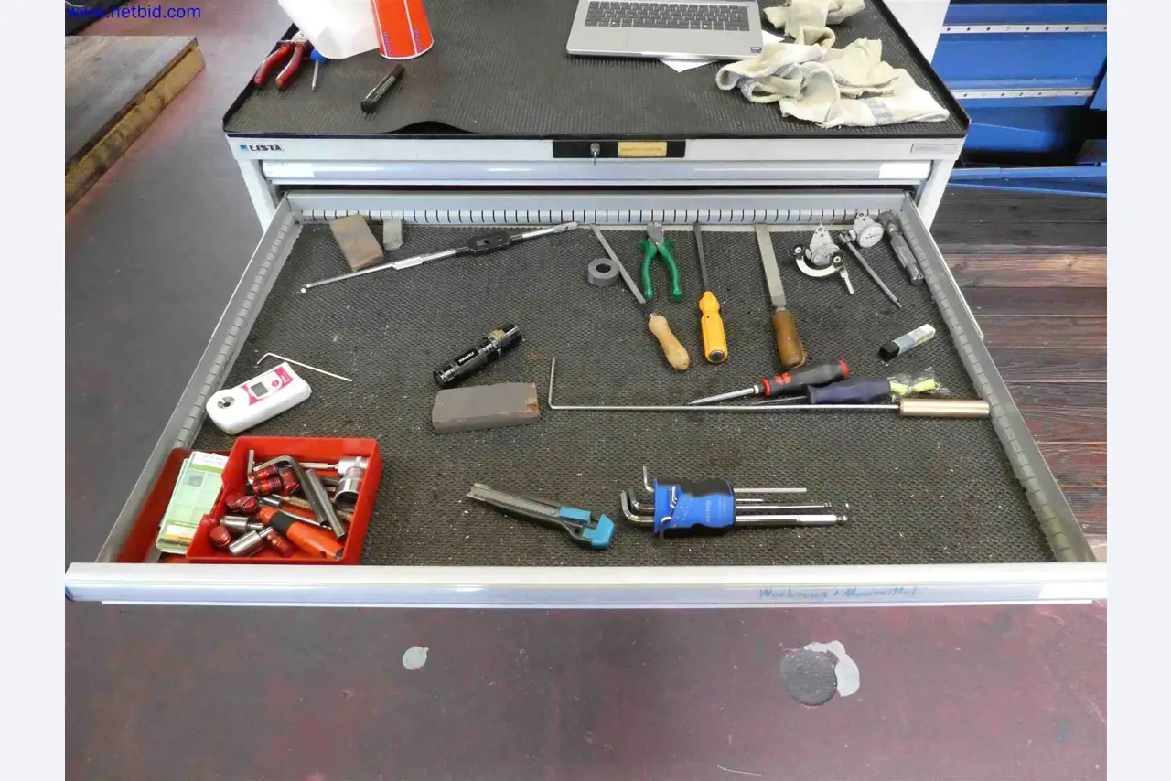 Machines for the production of precise metal components using CNC turning and CNC milling-17