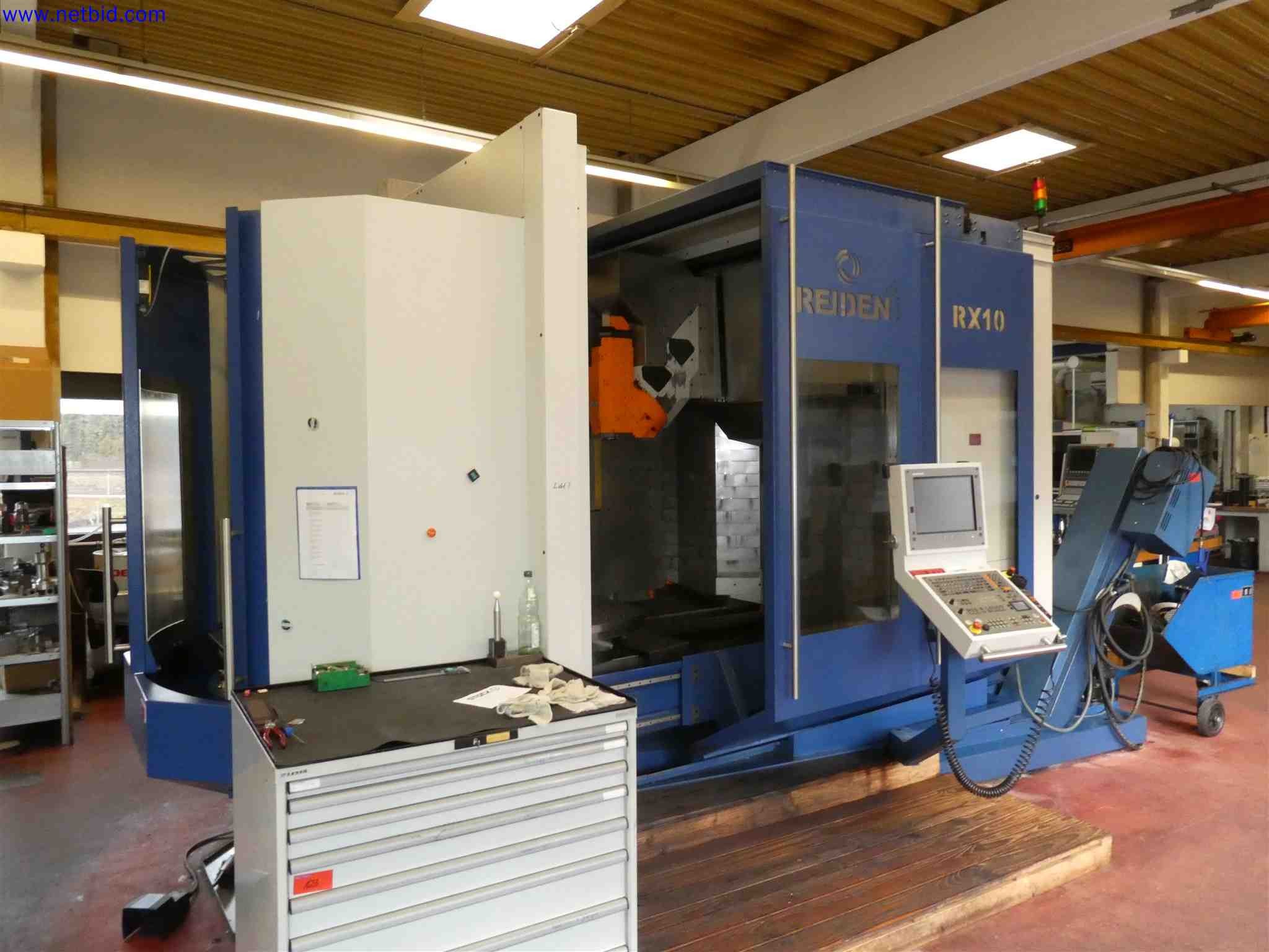 Machines for the production of precise metal components using CNC turning and CNC milling-1