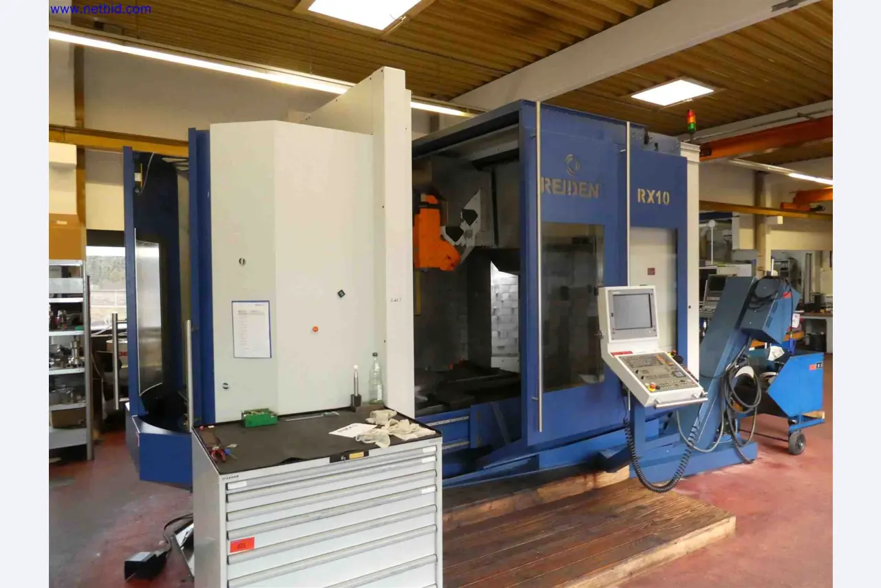 Machines for the production of precise metal components using CNC turning and CNC milling-1