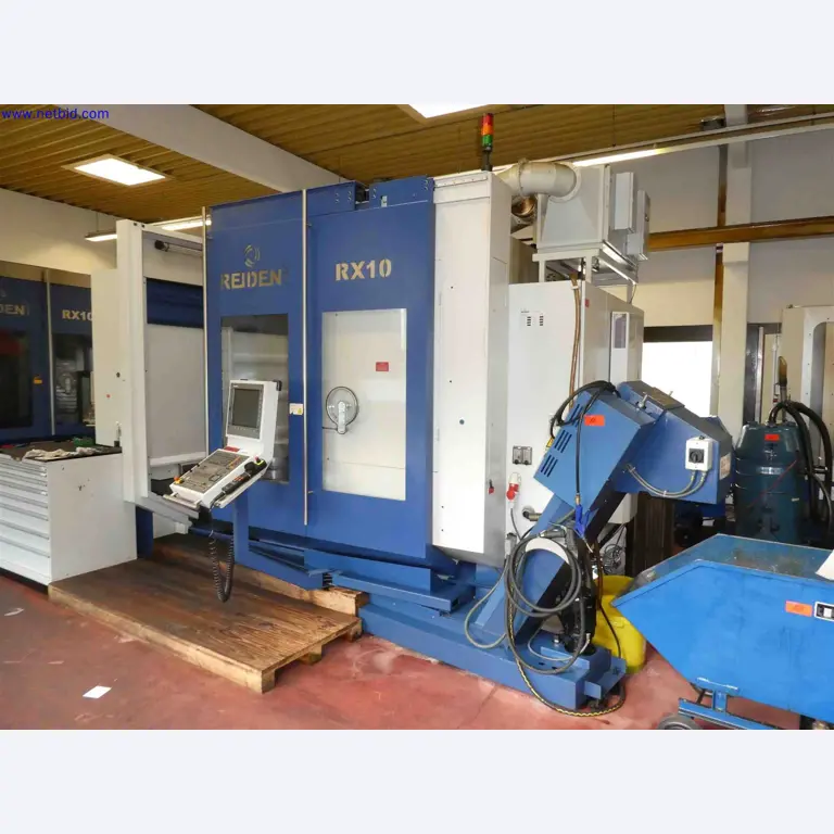 Machines for the production of precise metal components using CNC turning and CNC milling-2