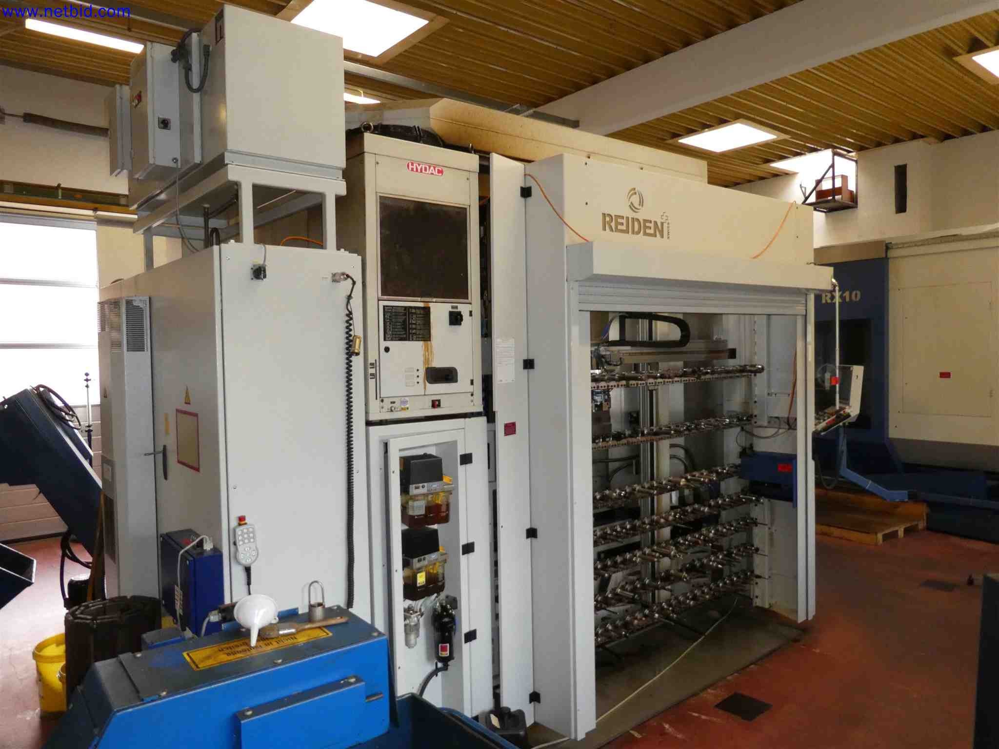 Machines for the production of precise metal components using CNC turning and CNC milling-5