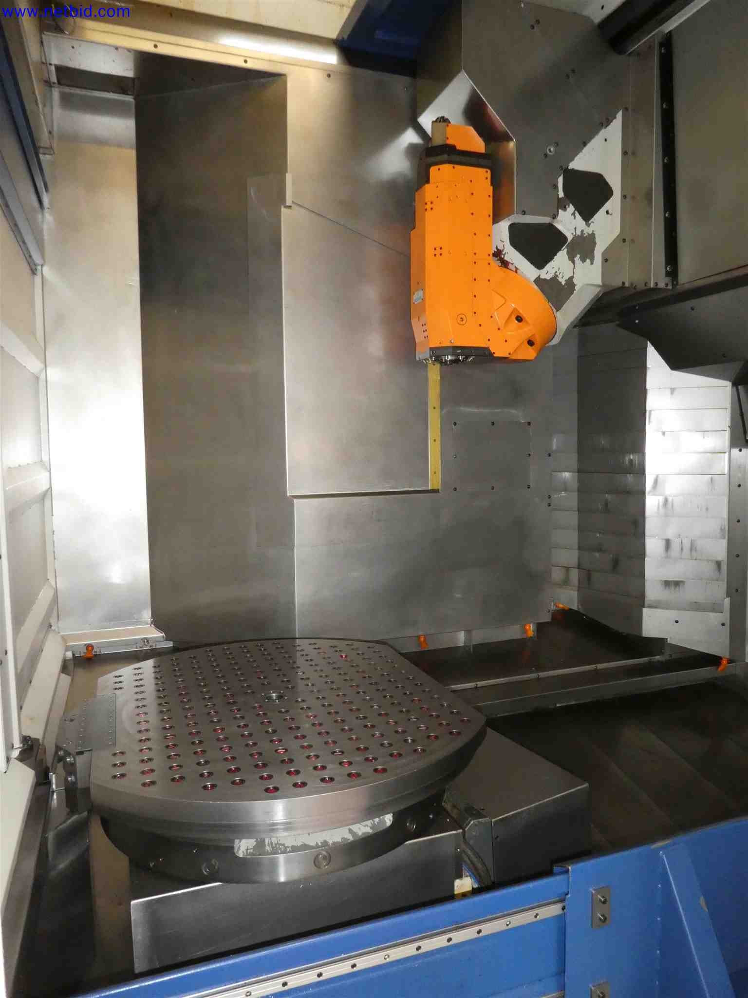 Machines for the production of precise metal components using CNC turning and CNC milling-7