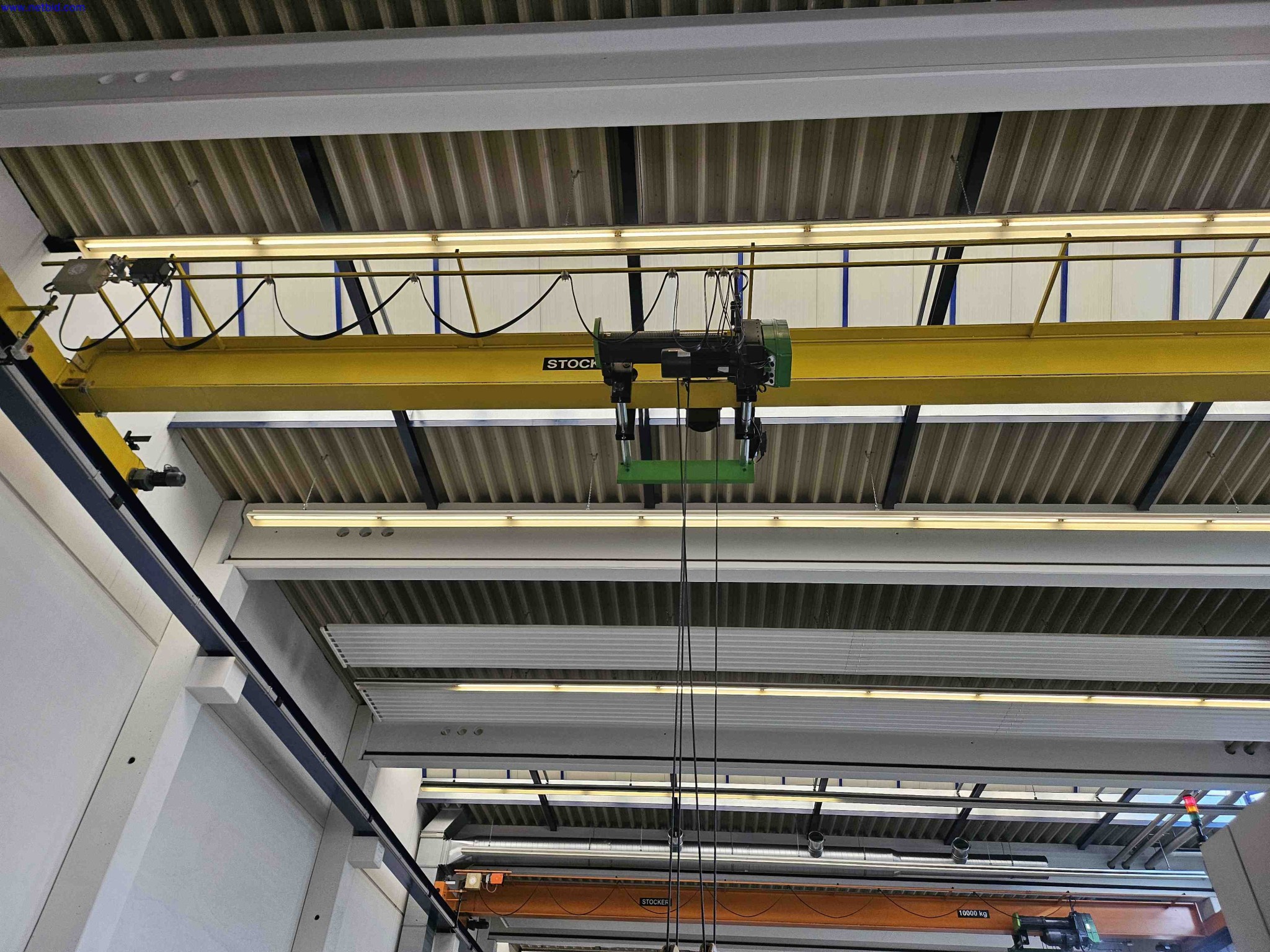 Machines for the production of precise metal components using CNC turning and CNC milling-2