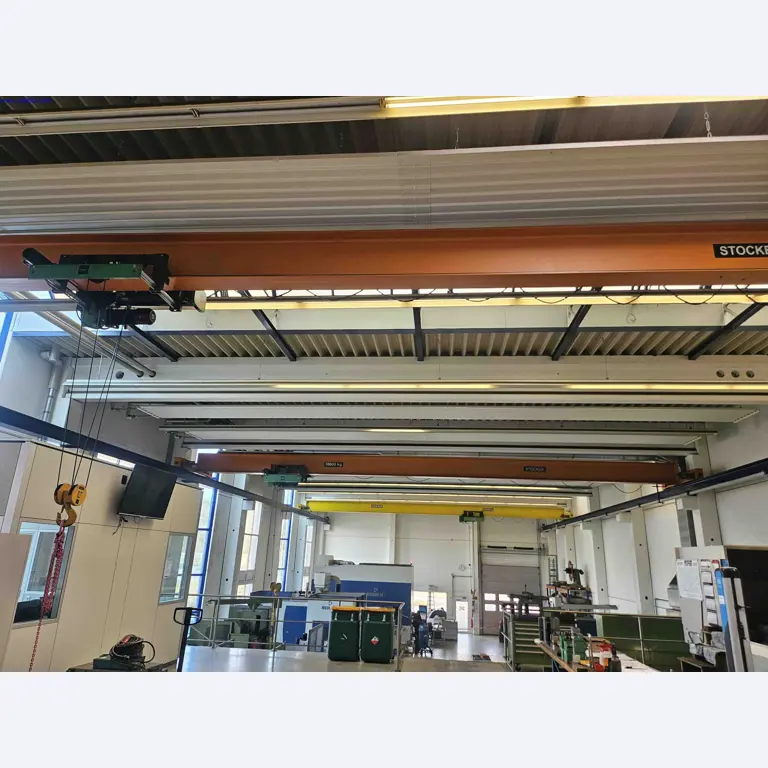 Machines for the production of precise metal components using CNC turning and CNC milling-3