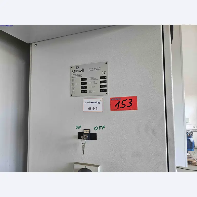 Máquinas para a produção de componentes metálicos de precisão por torneamento e fresagem CNC-11