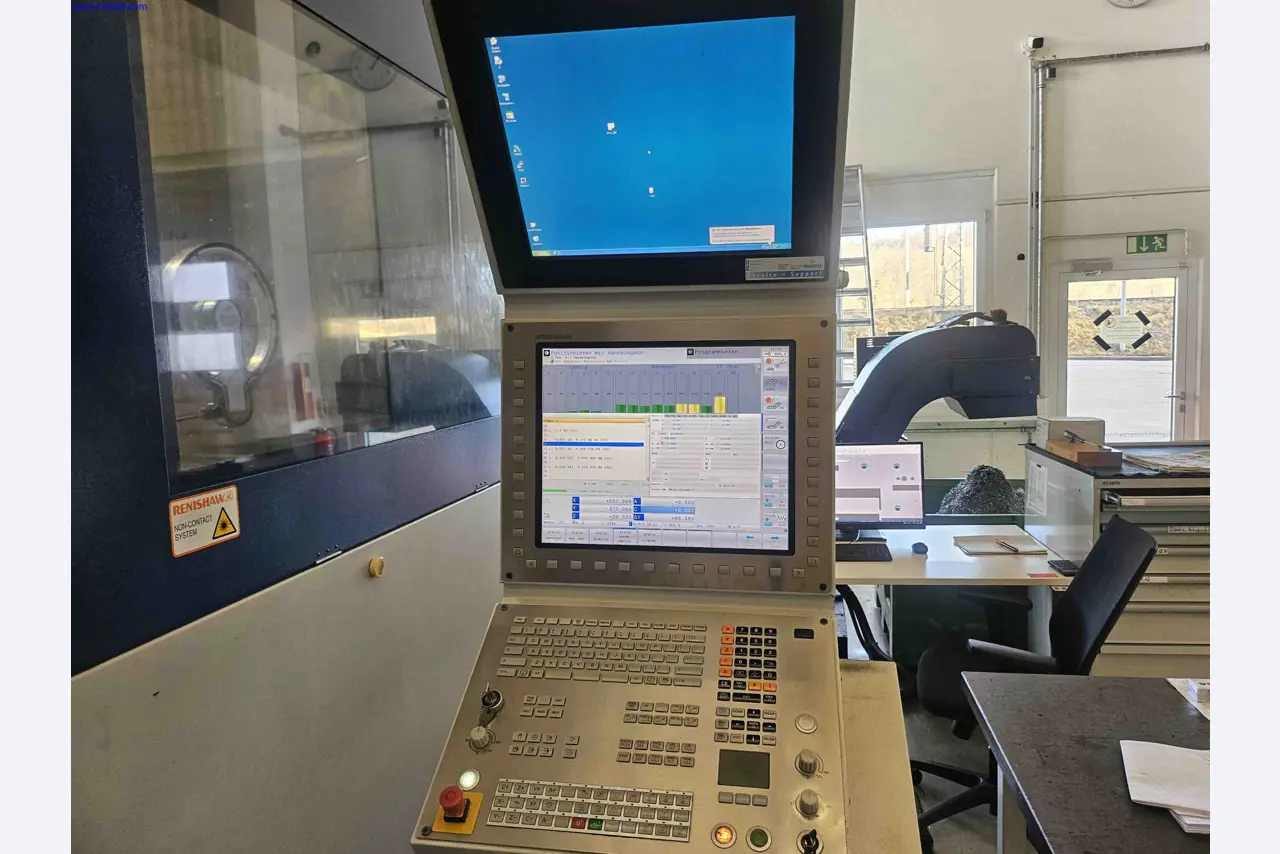 Máquinas para a produção de componentes metálicos de precisão por torneamento e fresagem CNC-3