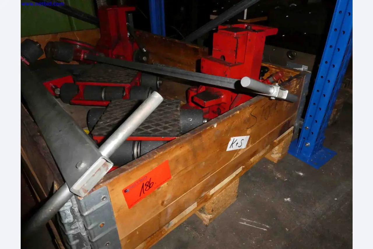 Machines for the production of precise metal components using CNC turning and CNC milling-3