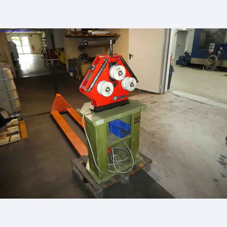 Machines for the production of precise metal components using CNC turning and CNC milling-2