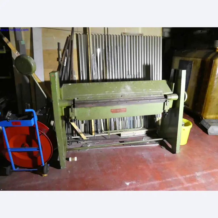 Machines for the production of precise metal components using CNC turning and CNC milling-1