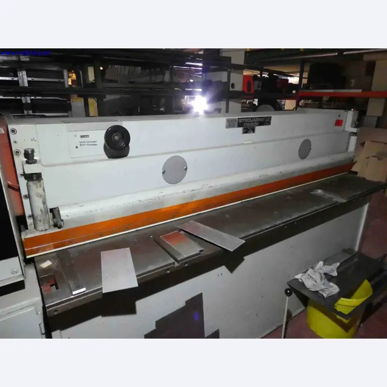 Machines for the production of precise metal components using CNC turning and CNC milling-3