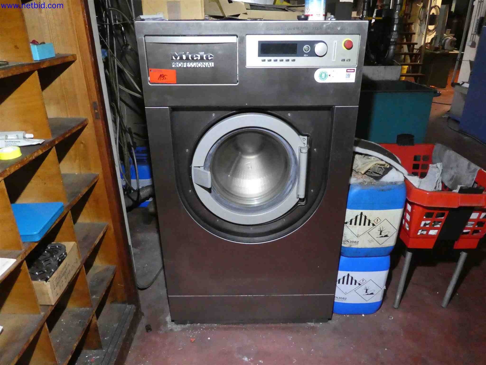 Machines for the production of precise metal components using CNC turning and CNC milling-1