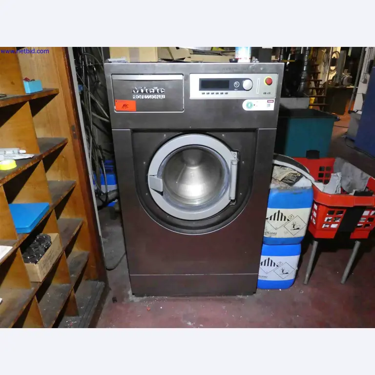 Machines for the production of precise metal components using CNC turning and CNC milling-1