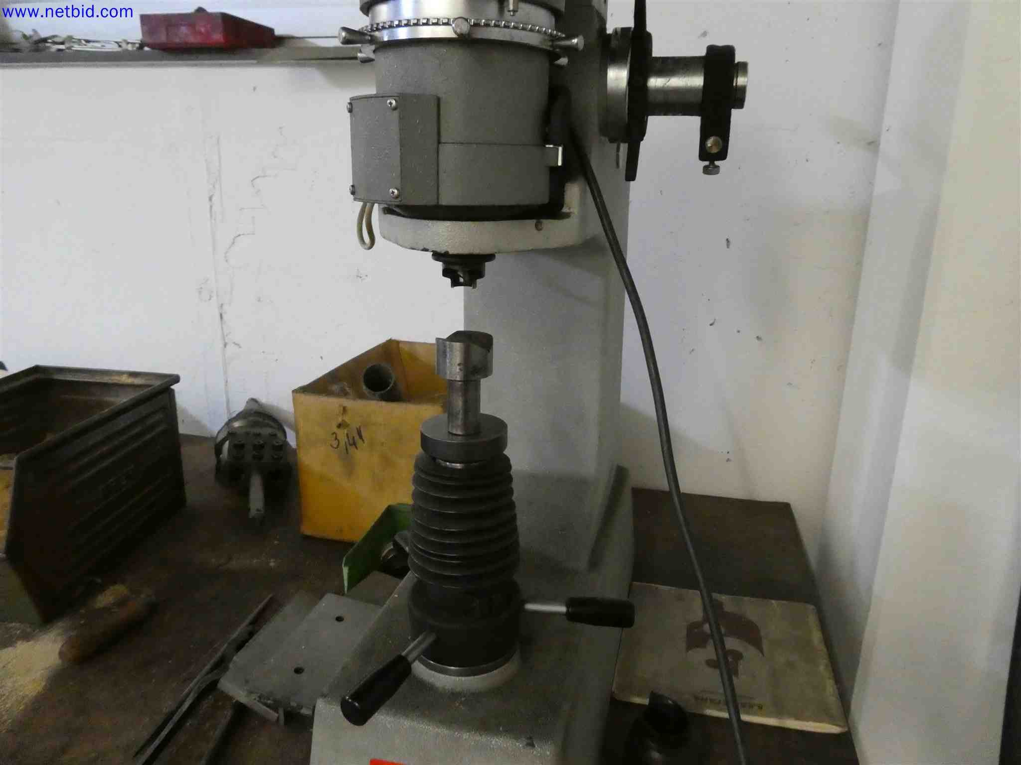 Machines for the production of precise metal components using CNC turning and CNC milling-3