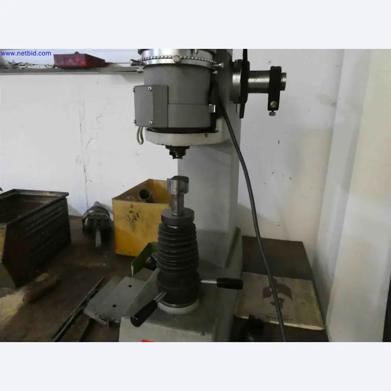 Machines for the production of precise metal components using CNC turning and CNC milling-3