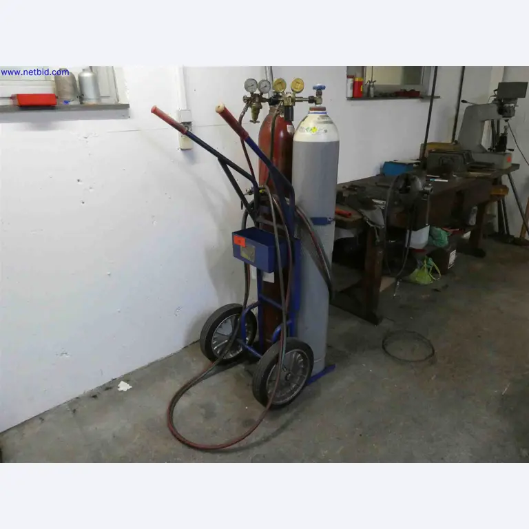 Machines for the production of precise metal components using CNC turning and CNC milling-2