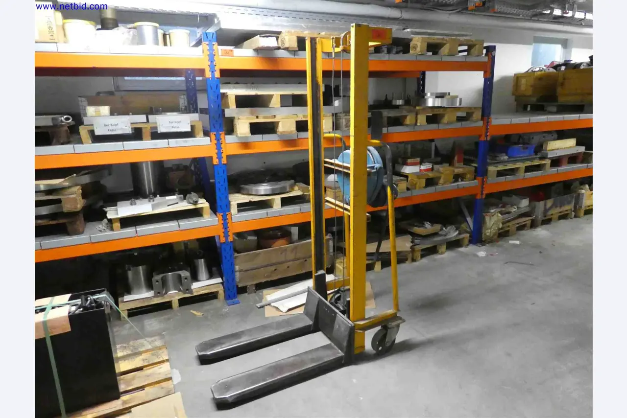 Machines for the production of precise metal components using CNC turning and CNC milling-1