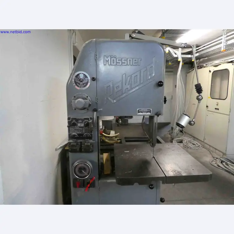 Machines for the production of precise metal components using CNC turning and CNC milling-4