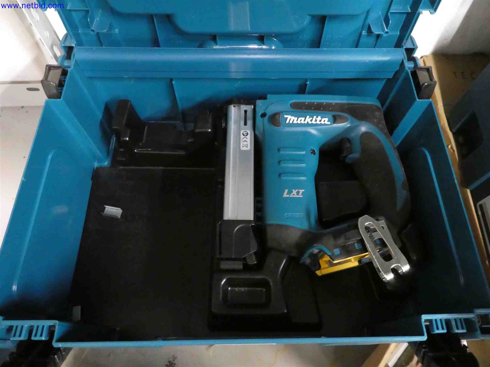 Machines for the production of precise metal components using CNC turning and CNC milling-11