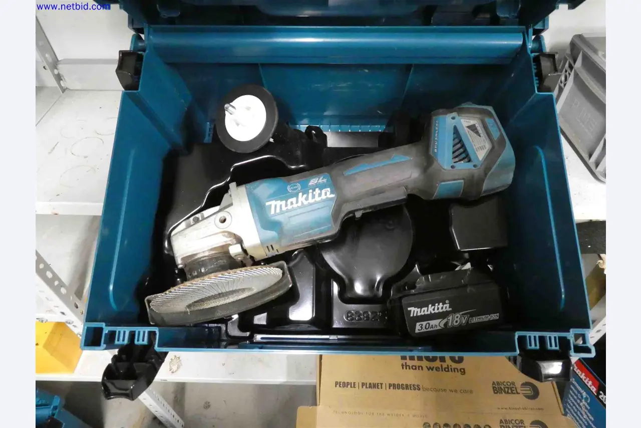 Machines for the production of precise metal components using CNC turning and CNC milling-14