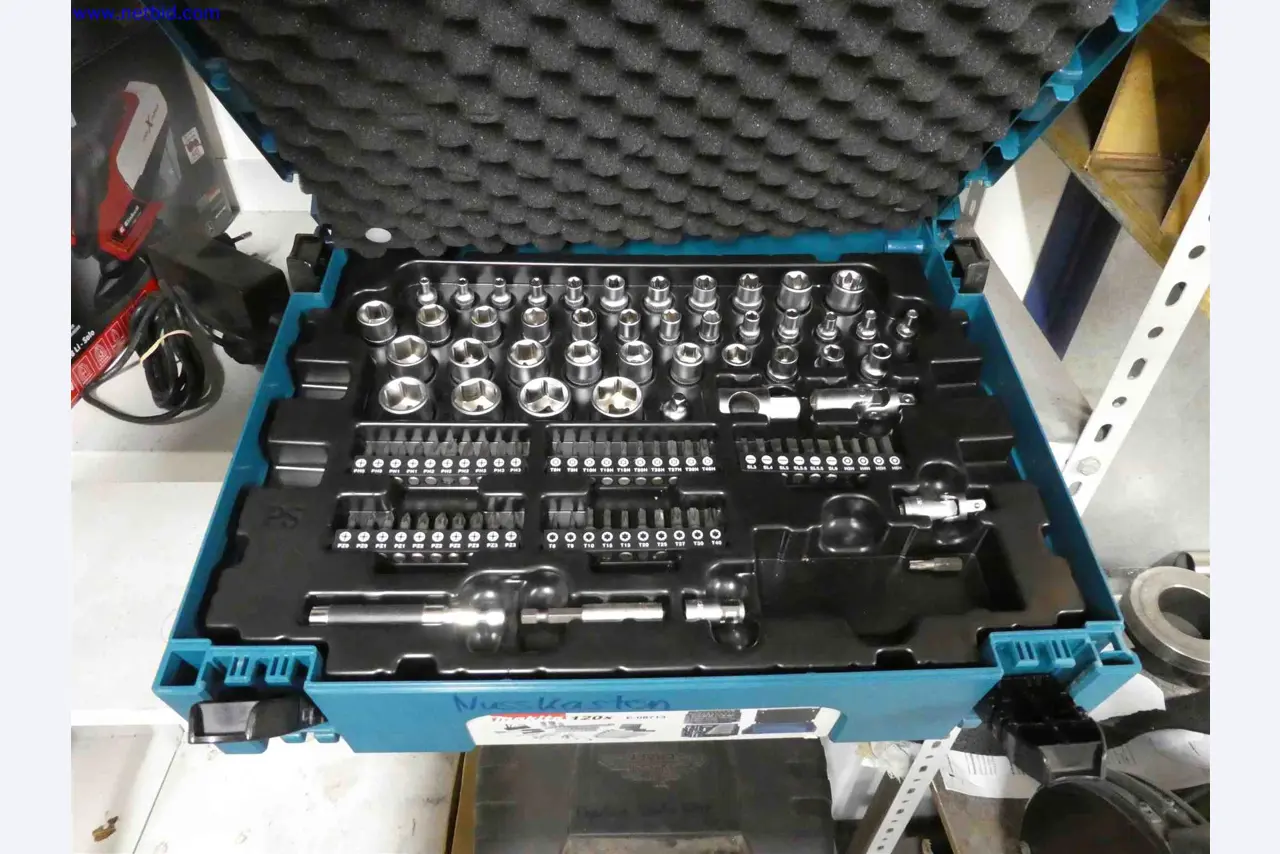 Machines for the production of precise metal components using CNC turning and CNC milling-15