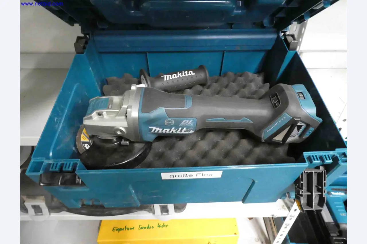 Machines for the production of precise metal components using CNC turning and CNC milling-7