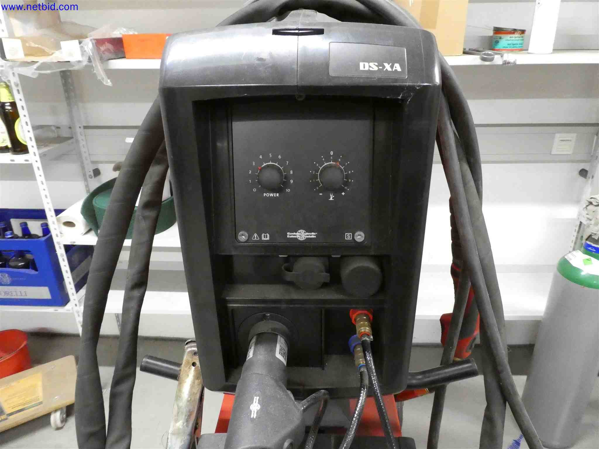 Machines for the production of precise metal components using CNC turning and CNC milling-3