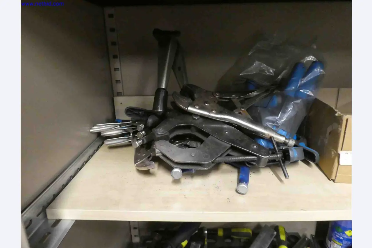 Machines for the production of precise metal components using CNC turning and CNC milling-4