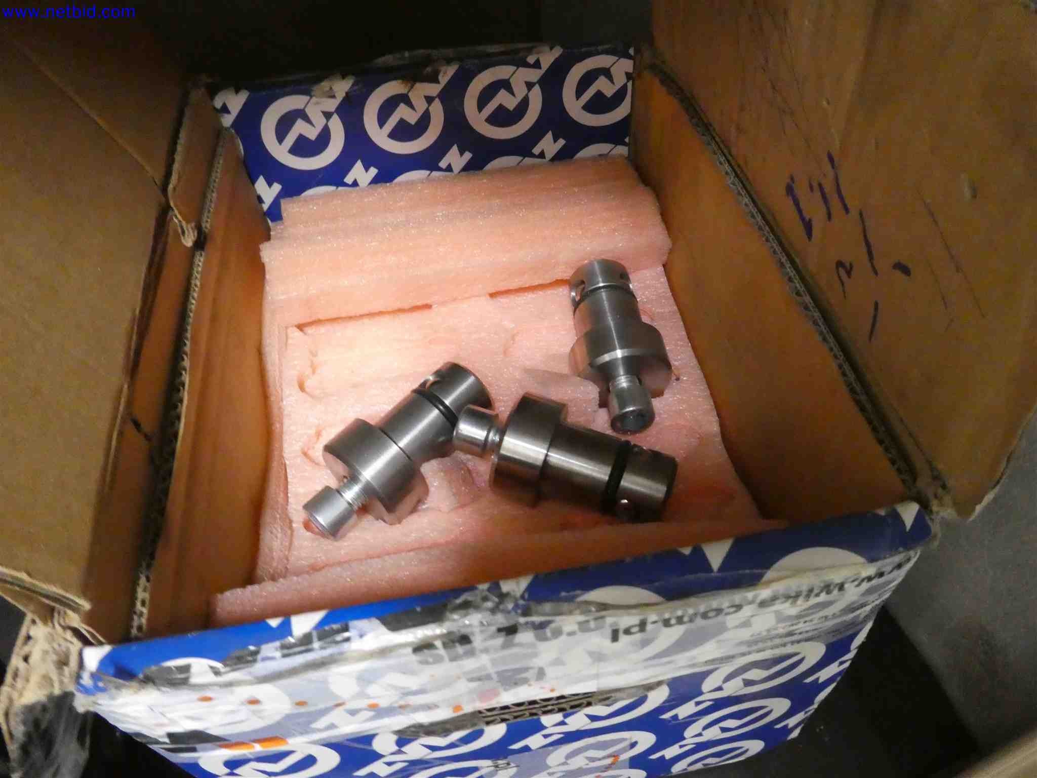 Machines for the production of precise metal components using CNC turning and CNC milling-6